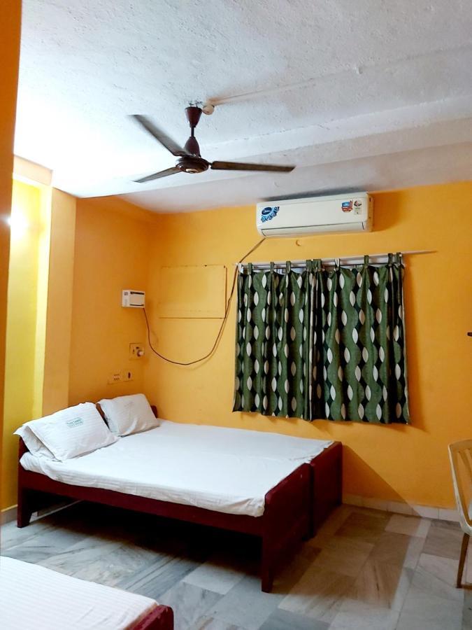 Raamlaxmi guest house Chennai Extérieur photo